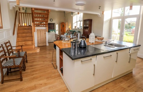 Spittal Cottage | SCHOOL HOUSE, pet friendly, character holiday cottage in Spittal
