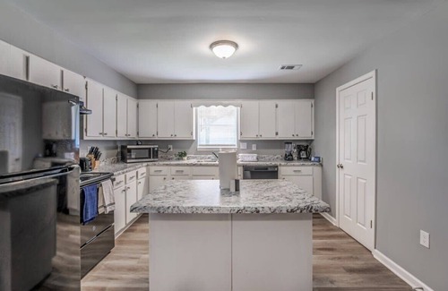 Frayser House | Schoolfield Collective