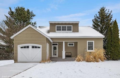 New Buffalo House | Schoolhouse Rock