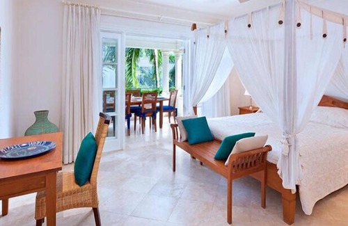Schooner Bay Condo | Schooner Bay 206 - Condo The Palms | Beach Front - Located in Stunning St. Peter with House Cleaning Included