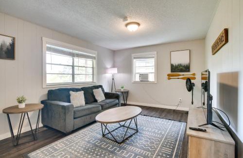 Kimberling City House | Schooner Creek Cabin with Fishing, Boating and More!
