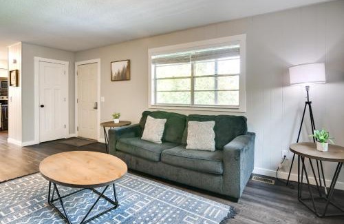 Kimberling City House | Schooner Creek Cabin with Fishing, Boating and More!