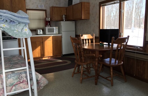 Omro Cabin | Schuster's Fox River Resort on the Fox -Perch Place