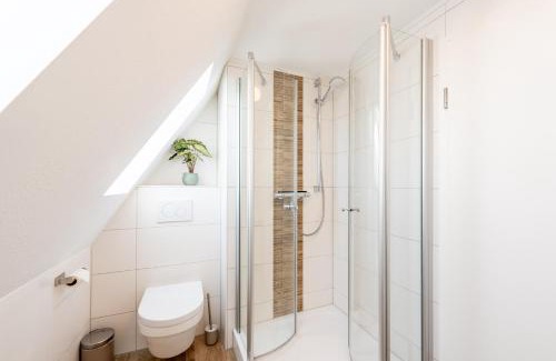 Sasbachwalden Apartment | SCHUSTERjunge Homes I Zentrale Ferienwohnung I neu & modern I 2 Zimmer bis 4 Personen