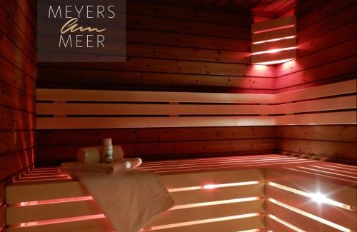 Zierow House | Schwarzes Holzferienhaus mit Sauna - FELDRAIN - an der Ostsee, Zierow bei Wismar, 4-6 Personen