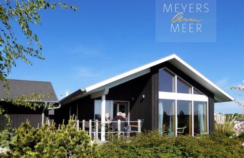 Zierow House | Schwarzes Holzferienhaus mit Sauna - FELDRAIN - an der Ostsee, Zierow bei Wismar, 4-6 Personen