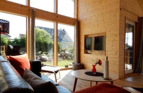 Zierow House | Schwarzes Holzferienhaus mit Sauna in Zierow - SONNENECK - 500m zum Ostsee-Strand, 4 - 6 Personen
