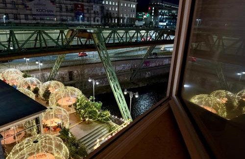 Elberfeld-Mitte Apartment | Schwebebahn View Apartment