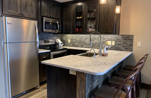 Sandpoint Condo | Schweitzer true ski in ski out condo