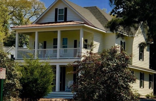 Old Town Cottage | Scituate House Walk to the US Open - Old Town Charm 6BR - 6.5 Baths - Sleeps 12+