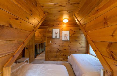 Millersburg Apartment | Scotch Pine . Trailside Lodging
