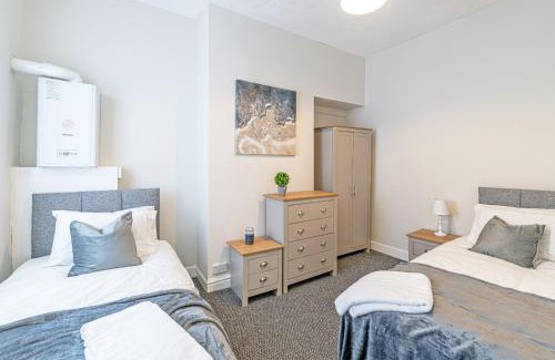 Bootle House | Scott House - Air Host & Stay - Parking - Contractor friendly