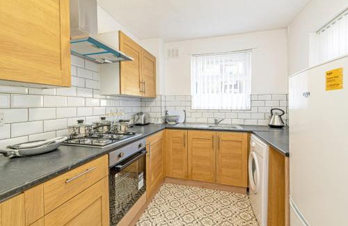 Bootle House | Scott House - Air Host & Stay - Parking - Contractor friendly