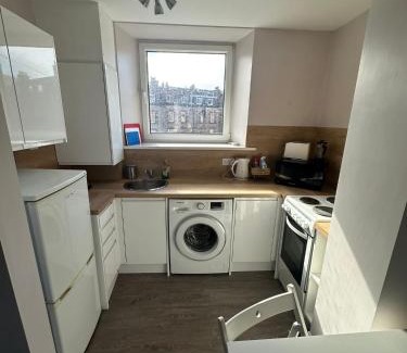 Galashiels Apartment | Scott Street Modern Flat
