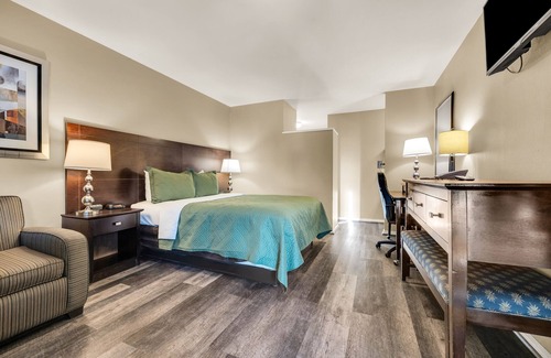 North Fremont Street Hotel | Scottish Fairway Inn