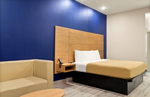 Northside Hotel | Scottish Inn Parker