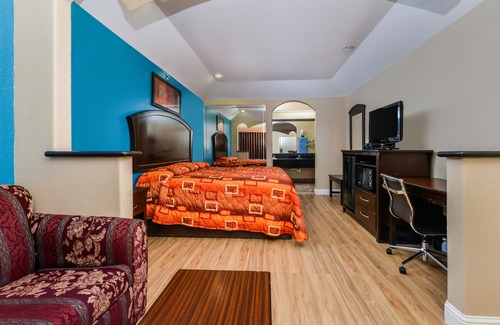 Clodine Hotel | Scottish Inn & Suites Highway 6 South