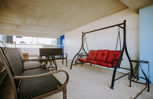 Clear Lake Shores Hotel | Scottish Inns and Suites - Near Kemah Boardwalk