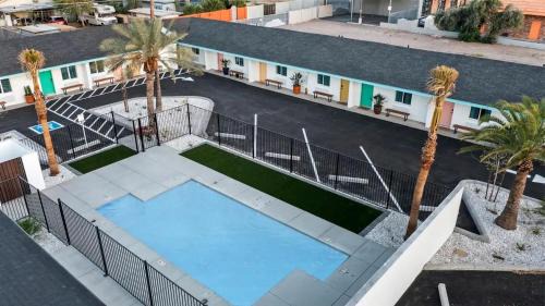 Chandler House | Scottsdale - 445 N Arizona Ave Unit 5