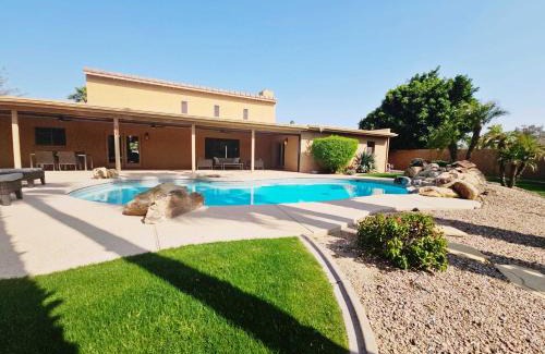 North Scottsdale House | Scottsdale Clubhouse - For 10