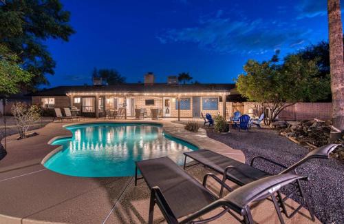 Shea North Estates House | Scottsdale Free Heated Pool & Private Pickle Ball