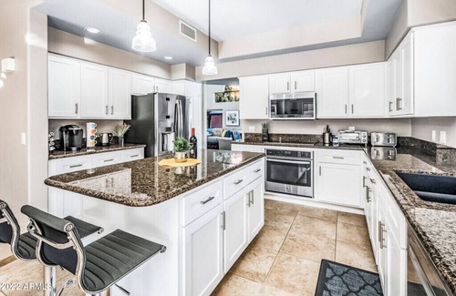 La Paz At Desert Springs House | Scottsdale Retreat! Pool, hot tub, pool table, basketball, sleeps 12!