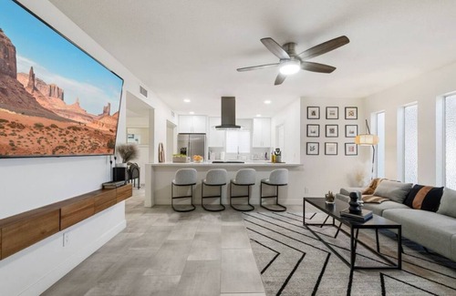 Scottsdale House | Scottsdale Spacious 3bd/2b home- clean, renovated, well-amenitized & comfortable