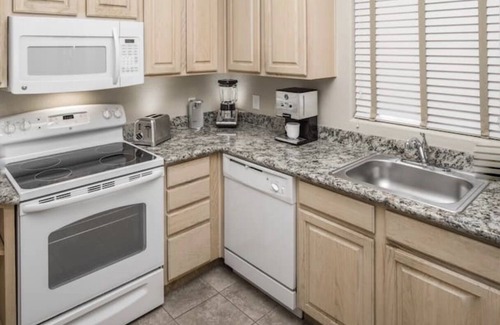 North Scottsdale Resort | Scottsdale Villa 2 BR Condo with Pool near TPC Golf Course