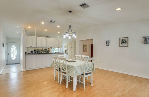 Braden River House | Screened Pool & Grill: Sunny Sarasota Stay!