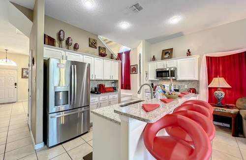 Four Corners House | Scuttle Vacation Pool Home W Spa