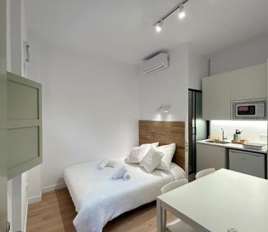 Terrassa Apartment | SD Habitación céntrica con baño y Kitchenette