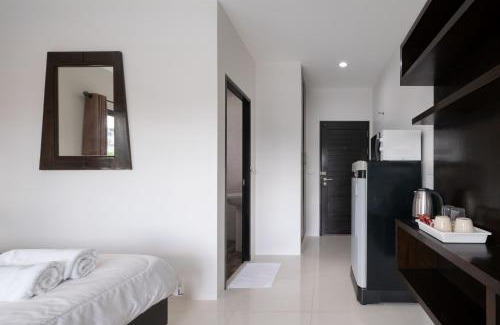 Ban Bo Han Hotel | SD Residence I Naiyang Beach I HKT Airport