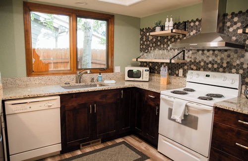 Southeast Boise House | SE Sanctuary~Greenbelt Getaway~3-Bedroom House~Cruiser Bikes