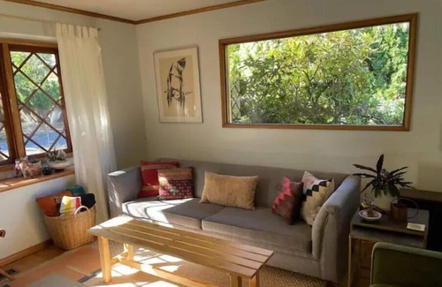 Woodstock House | SE Woodstock Rancher, Walk to the park, Reed College, shopping & great food!