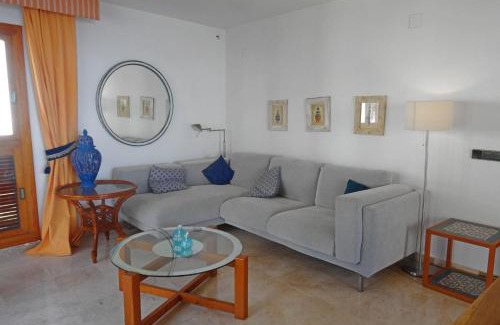 Pueblo Mascarat Apartment | Sea and Garden View Mascarat