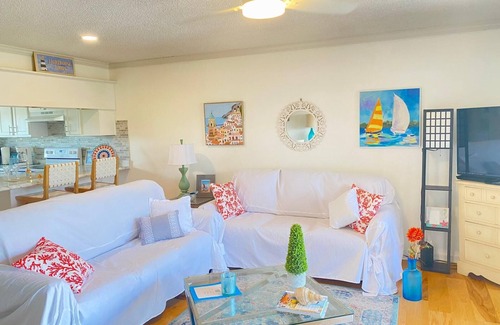 Butler Beach House | Sea and Relax/ Pool View/ Family Friendly