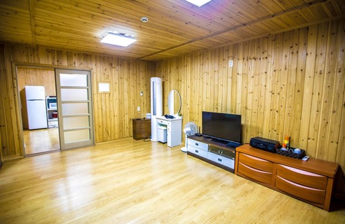 Namhae Apartment | Sea and Sunset Pension