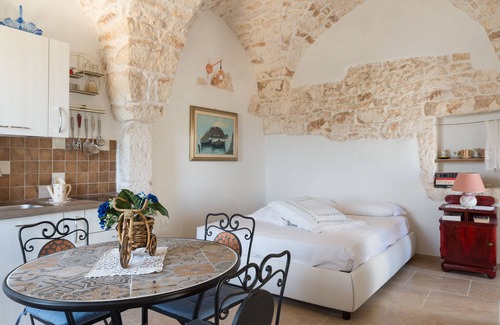Ostuni Apartment | Sea and the city Apartments by Wonderful Italy
