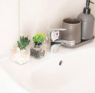 Neudorf-Nord Apartment | - Sea Apartment Duisburg Center & Parking spaces & Kingsize Bett - Central Station Hbf -