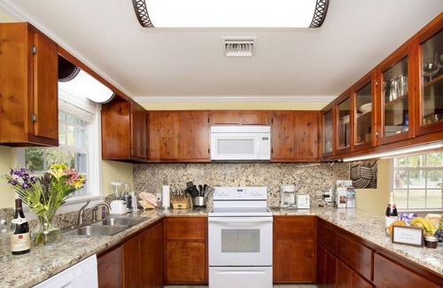 Breakers House | Sea Beauty by Grand Cayman Villas & Condos