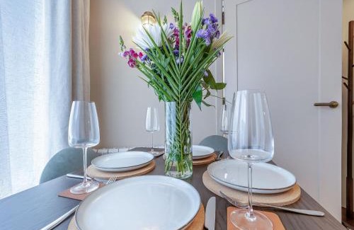 Whitstable House | Sea Beet - Uk49245