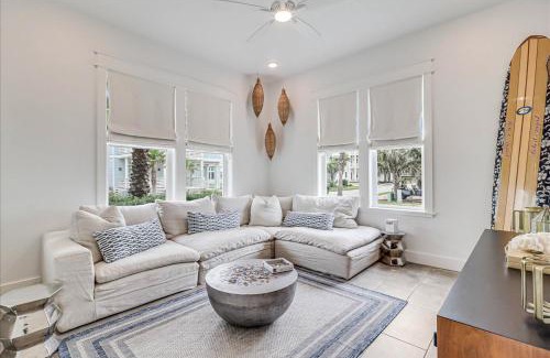 Cinnamon Shore House | Sea Biscuit 279 HI