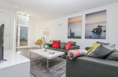 Porthtowan House | Sea Breeze 17 Gannel