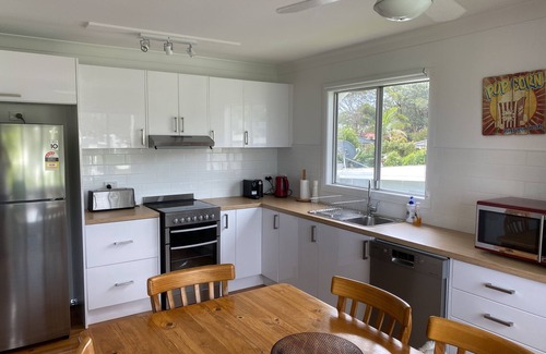 Culburra Beach House | Sea Breeze @ Culburra Beach now with lower rates for Summer