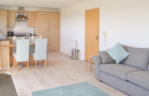 Blyth House | Sea Breeze