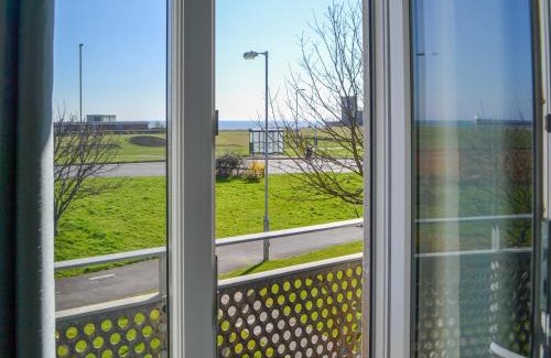 Blyth House | Sea Breeze
