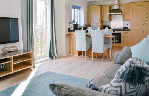 Blyth House | Sea Breeze