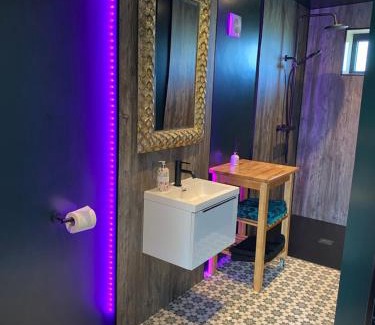 Aberaeron House | Sea Breeze Lodge