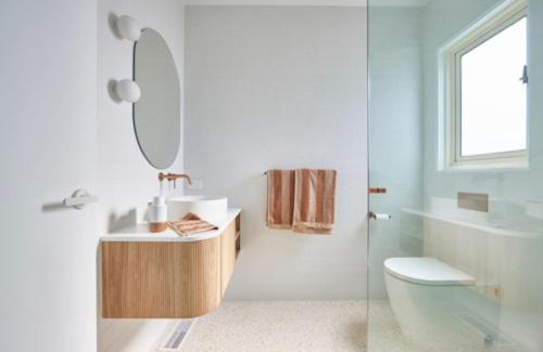 Jan Juc House | Sea Breeze Pool House - Jan Juc