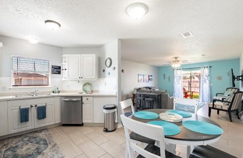 Navarre House | Sea Breeze Retreat